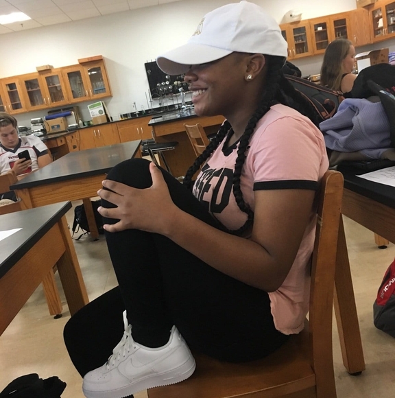 Meet your Posher, Stacy - Picture 1 of 1